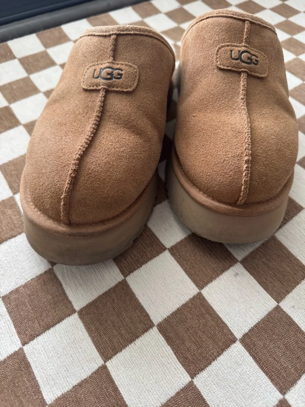UGG Women's Chestnut Slippers - Picture 4 of 7